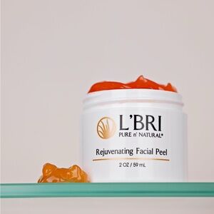 Rejuvenating Facial Peel - White and Orange